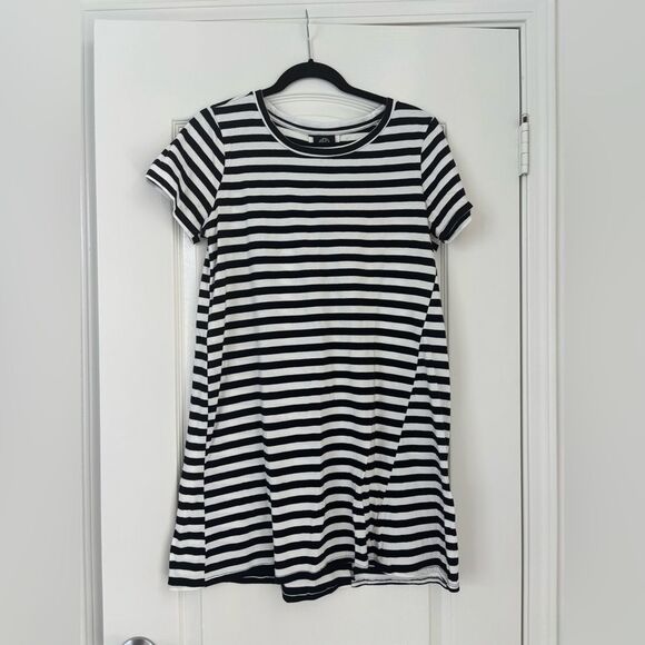 Bobeau Monochrome black and white Striped T Shirt Dress - medium - Picture 1 of 4